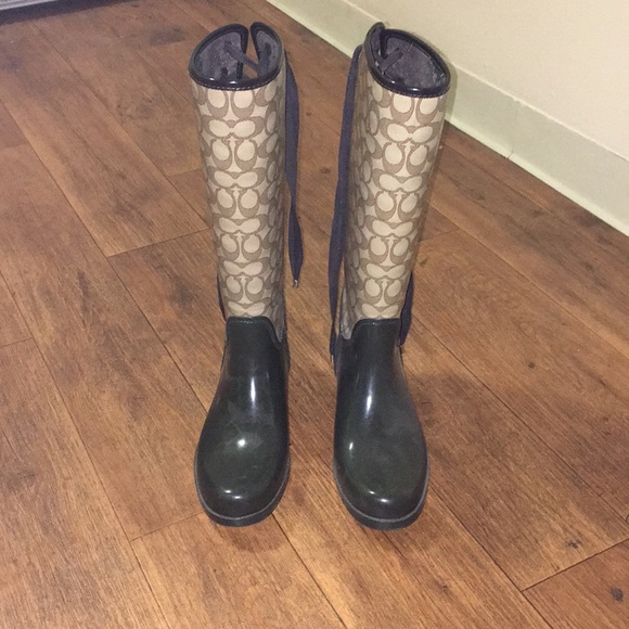 signature coach rain boots women’s authentic sz 10 - Picture 2 of 5